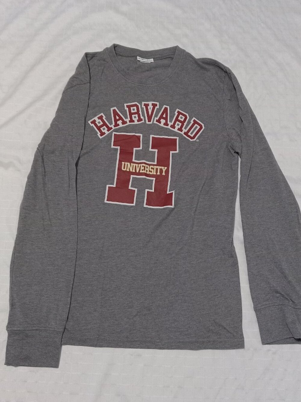 Harvard University long sleeves grey and burgundy shirt Small
